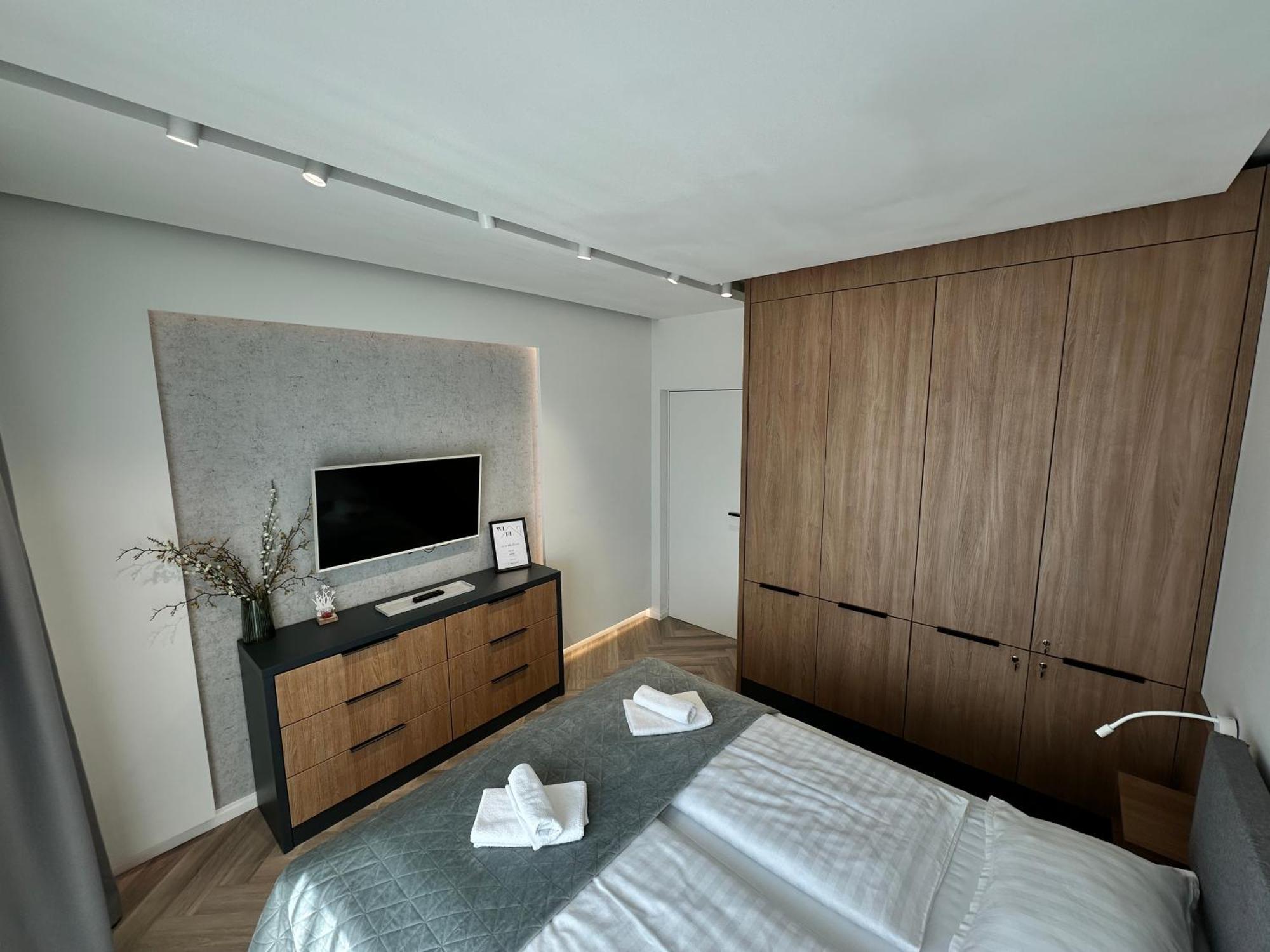 Luxury By The Lake Ap 25 Sibiu Exteriör bild